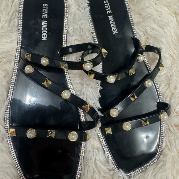 Steve Madden Black Sandals with Gold Studs and Pearls size 8 - Picture 1 of 4